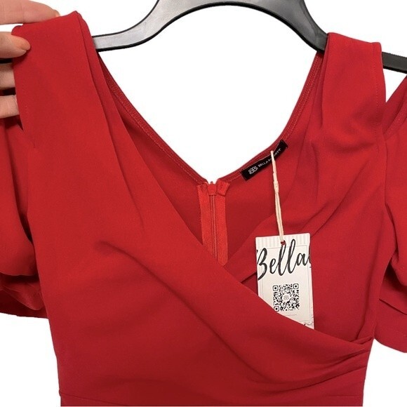 Bella Barnett Flared Sleeve Cut-Off Dress - Picture 3 of 9